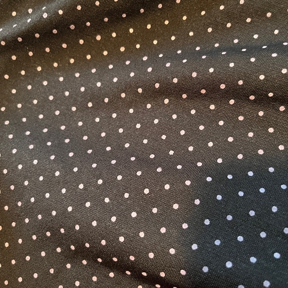 Maurice’s L Sleeveless Blouse Black Polka Dot Floral Neckline - Picture 6 of 6